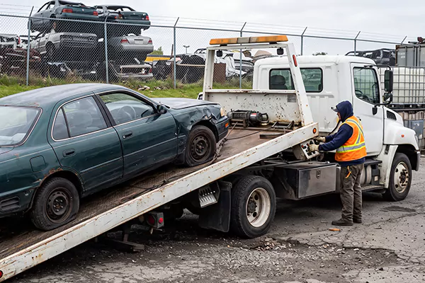 Salvage Car Removal in Chicago, IL